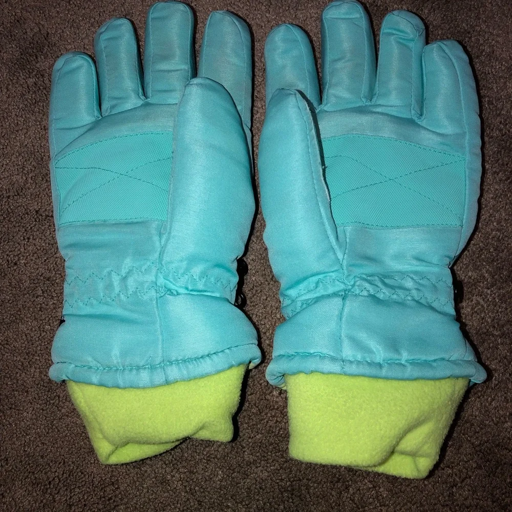 Athletech Kids thinsulate winter gloves in Aqua and Lime